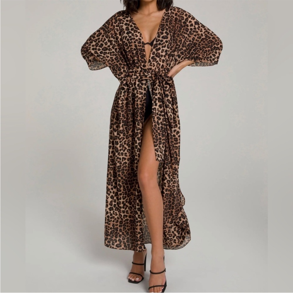 New with tag Good American Goddess Leopard Robe Kimono Shawl Cover Up